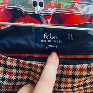 Boden camel, navy, brown herringbone pant. Worn once. Pristine condition. Wool.